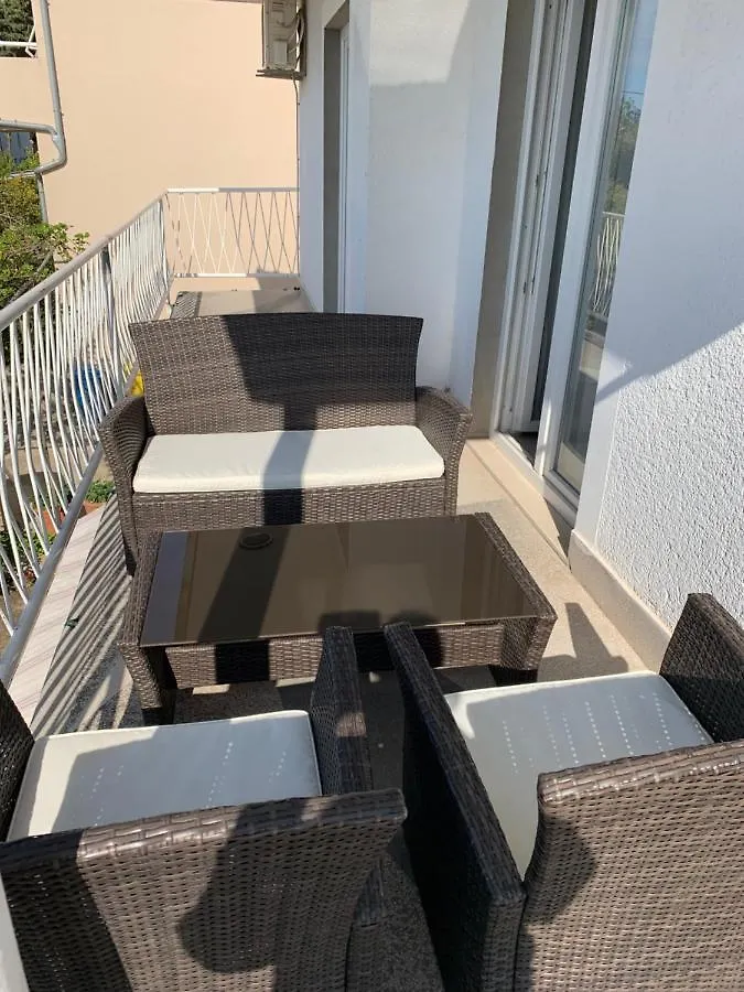Apartment Petra Kaštela