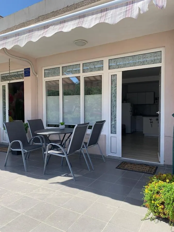 Apartment Petra Kaštela